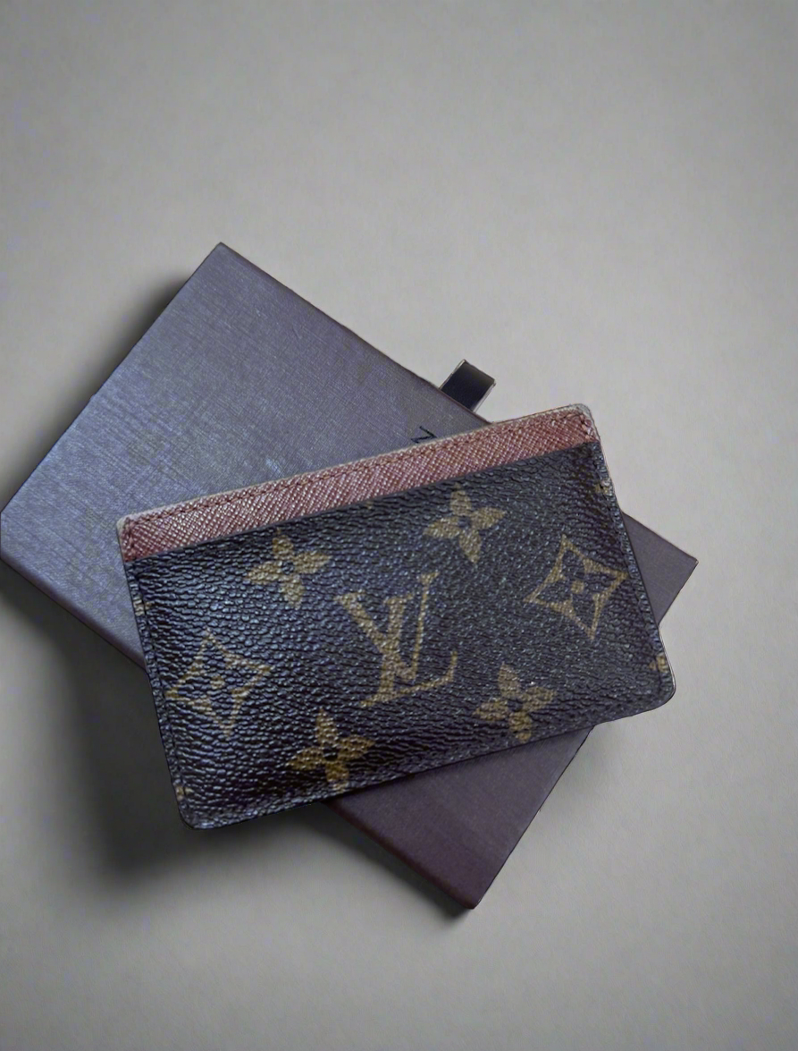 LV Cardholder W/ Box