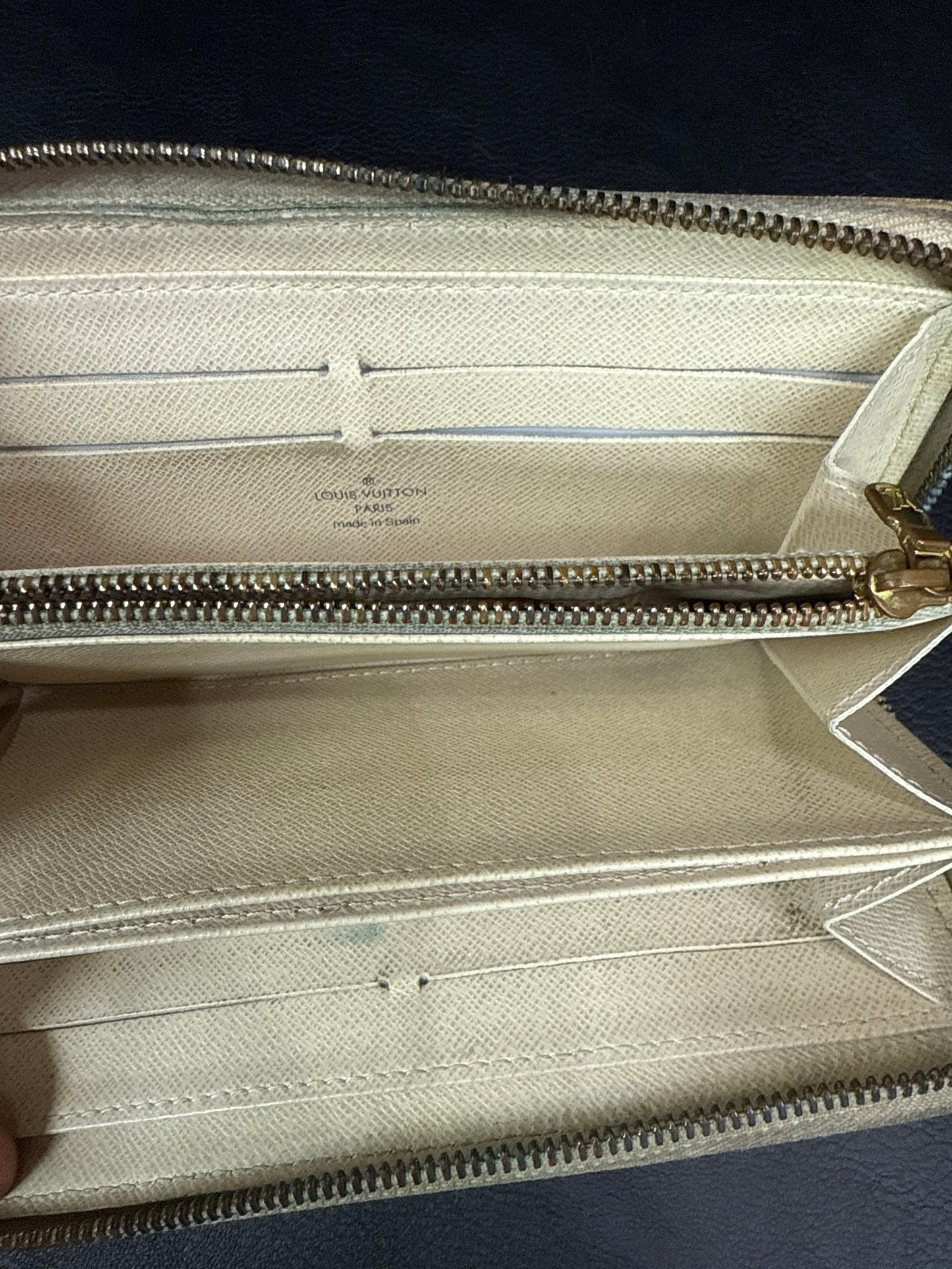 Louis Vuitton Damier Azure Zippy Wallet