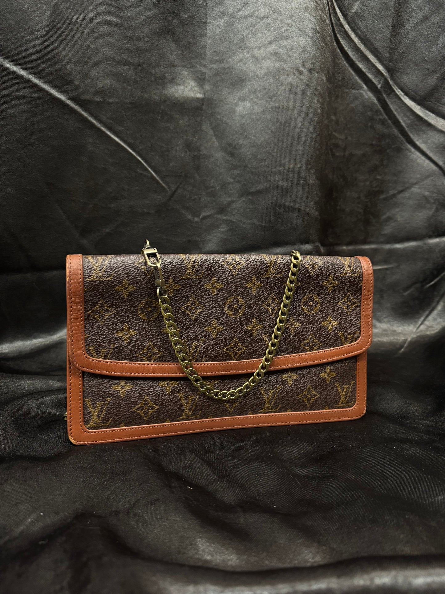 Louis Vuitton Dame GM - Clutch or Shoulder Bag