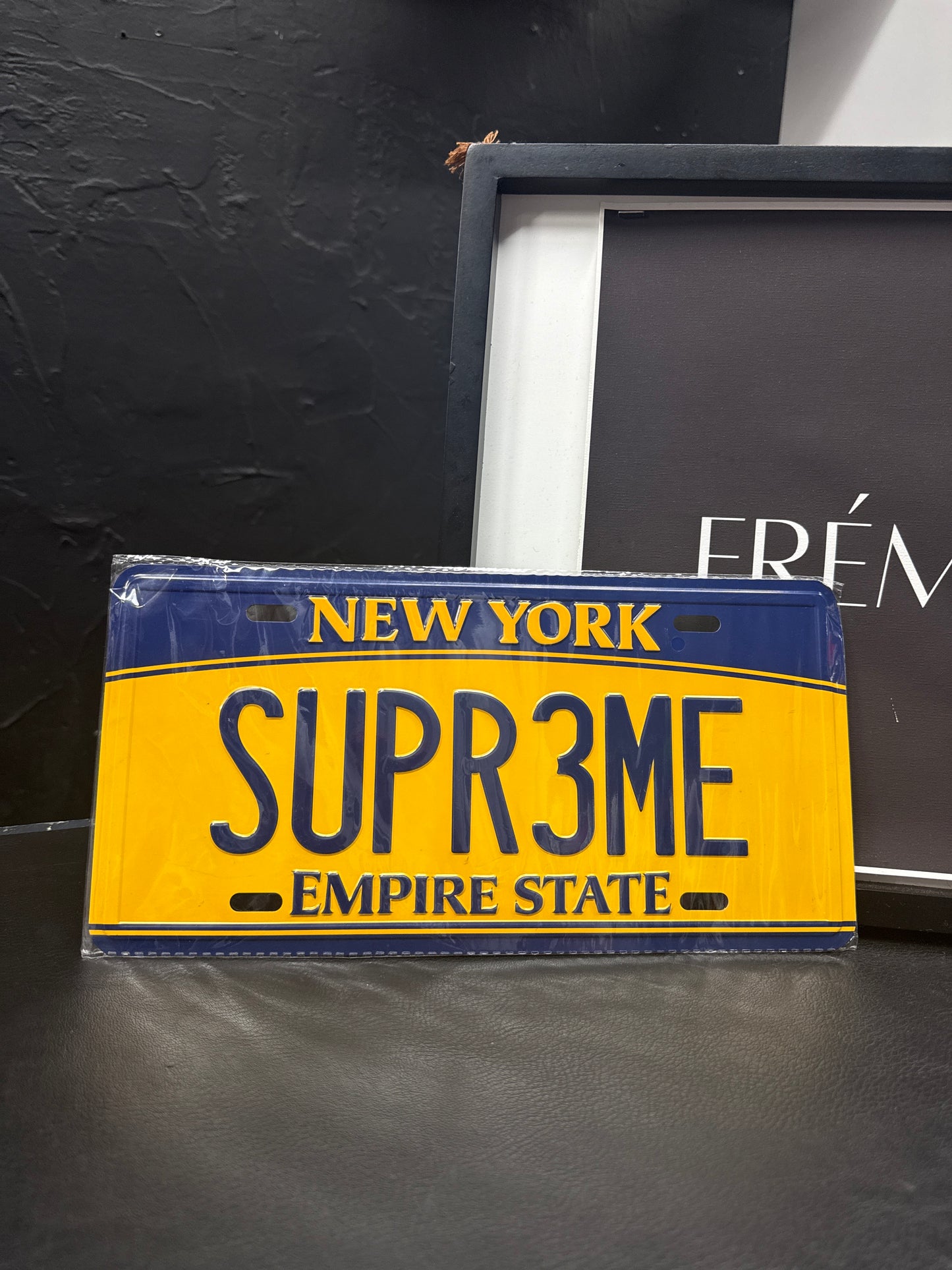 SUPREME LICENSE PLATE *NEW*